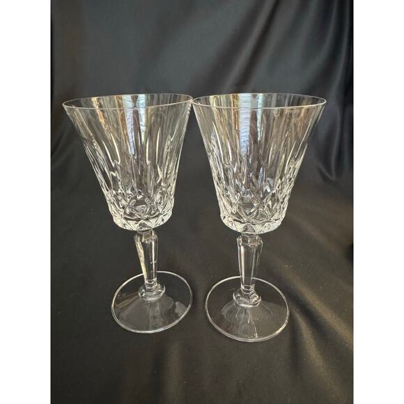 Pair of Beautiful Crystal Claret Wine Glasses - Picture 3 of 9
